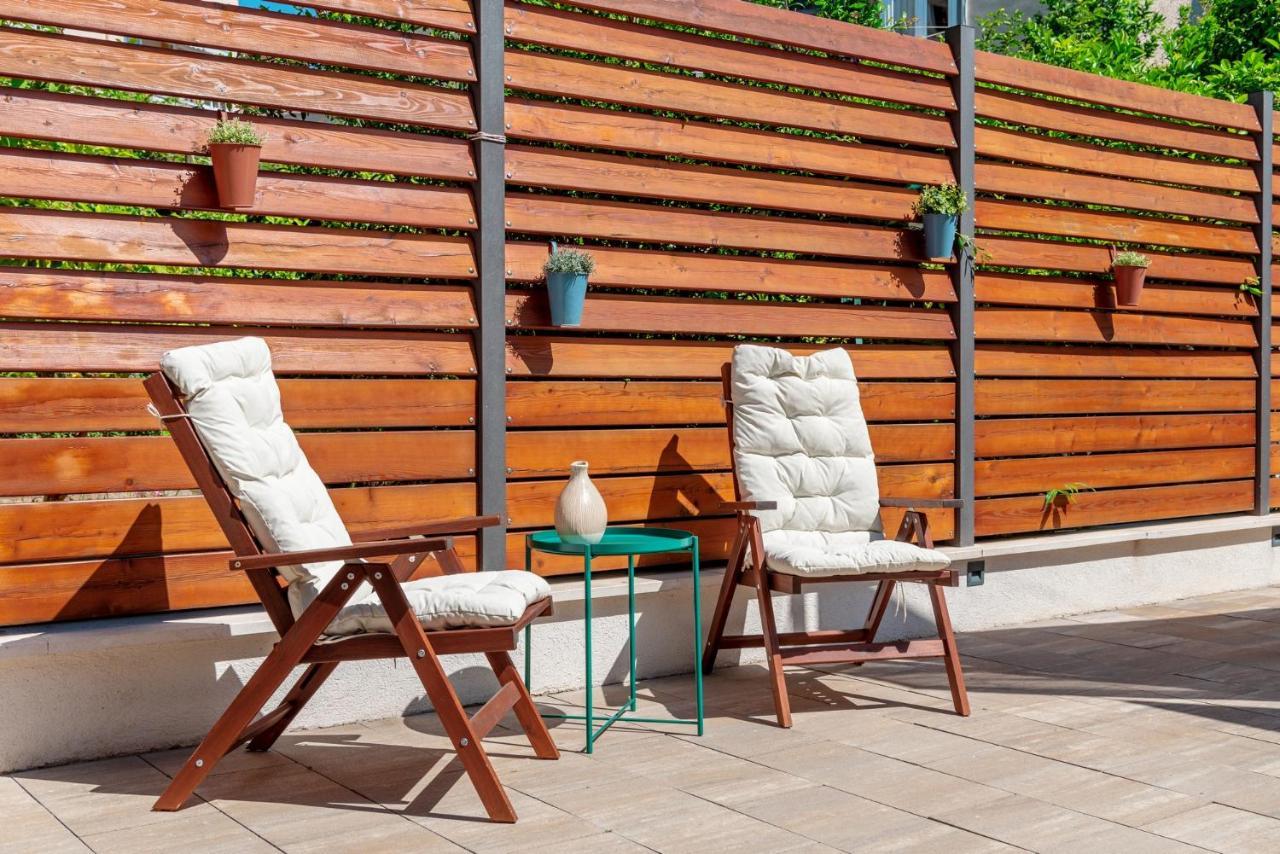Evala Luxury Rooms With Pool And Garden Сплит Екстериор снимка