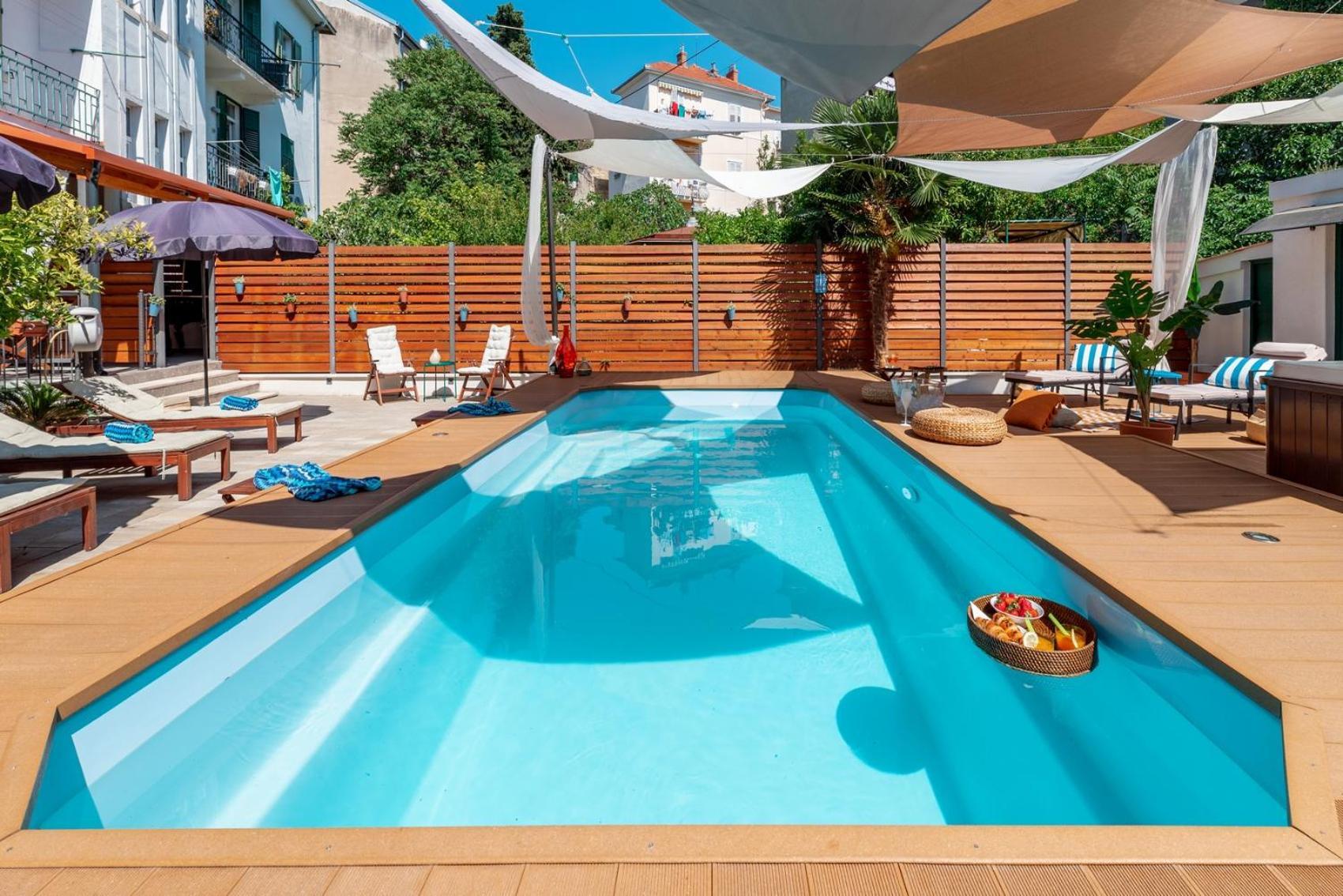 Evala Luxury Rooms With Pool And Garden Сплит Екстериор снимка